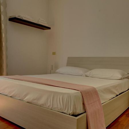 Colosseo Apt Mecenate 77 - Home And More โรม ภายนอก รูปภาพ