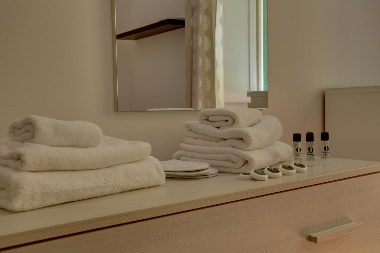 Colosseo Apt Mecenate 77 - Home And More โรม ภายนอก รูปภาพ