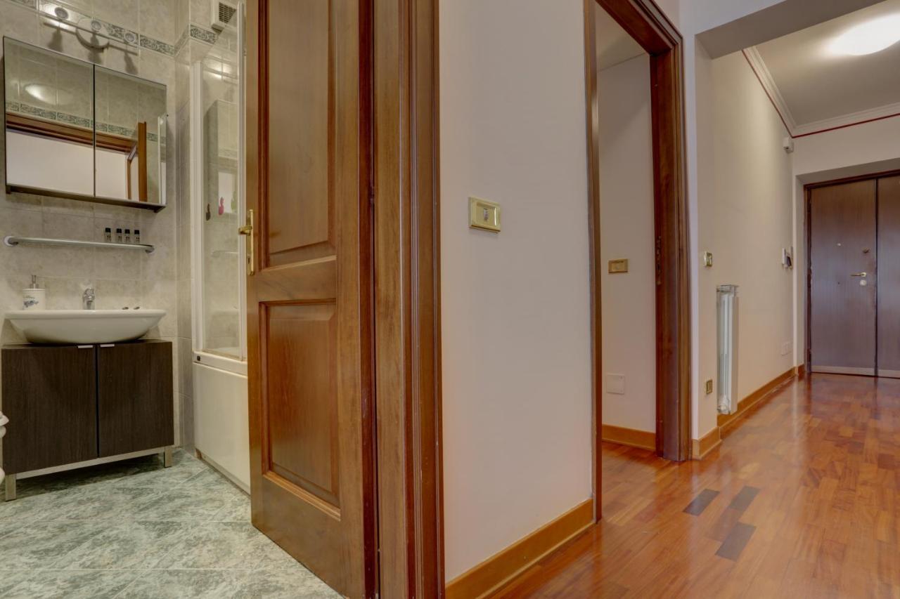 Colosseo Apt Mecenate 77 - Home And More โรม ภายนอก รูปภาพ